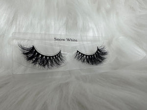 SNOW WHITE