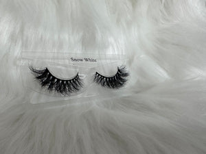 SNOW WHITE